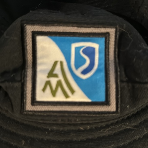 Hat - Picture 2 of 5